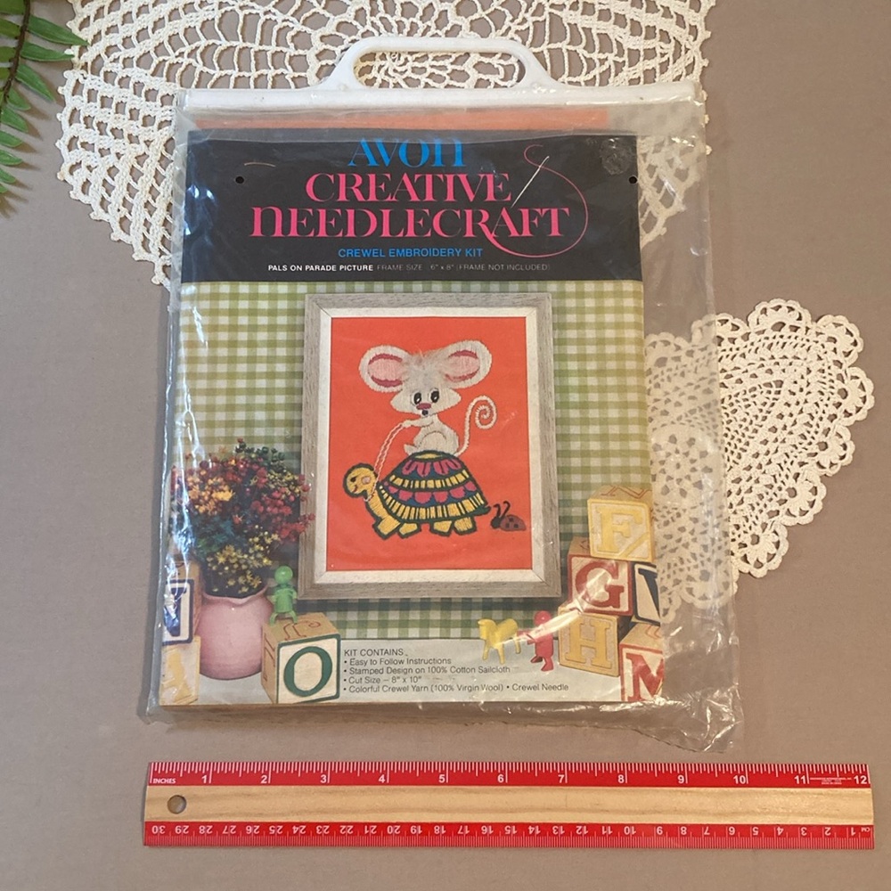 Vintage 1974 Avon Crewel Embroidery Kit Mouse Turtle Ladybug Unopened - Picture 11 of 11